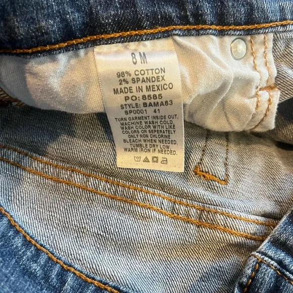 Women's Straight Leg Denim Jeans - Picture 2 of 11